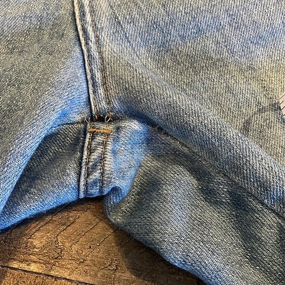 Distressed Blue Jeans with White Stripes CANAL - Picture 9 of 9